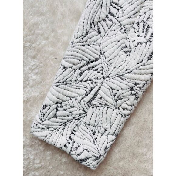 Catherine Malandrino White & Black Textured Knit Open Front Blazer, Size: Small - Picture 15 of 16